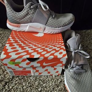 Womens workout shoes. Nike